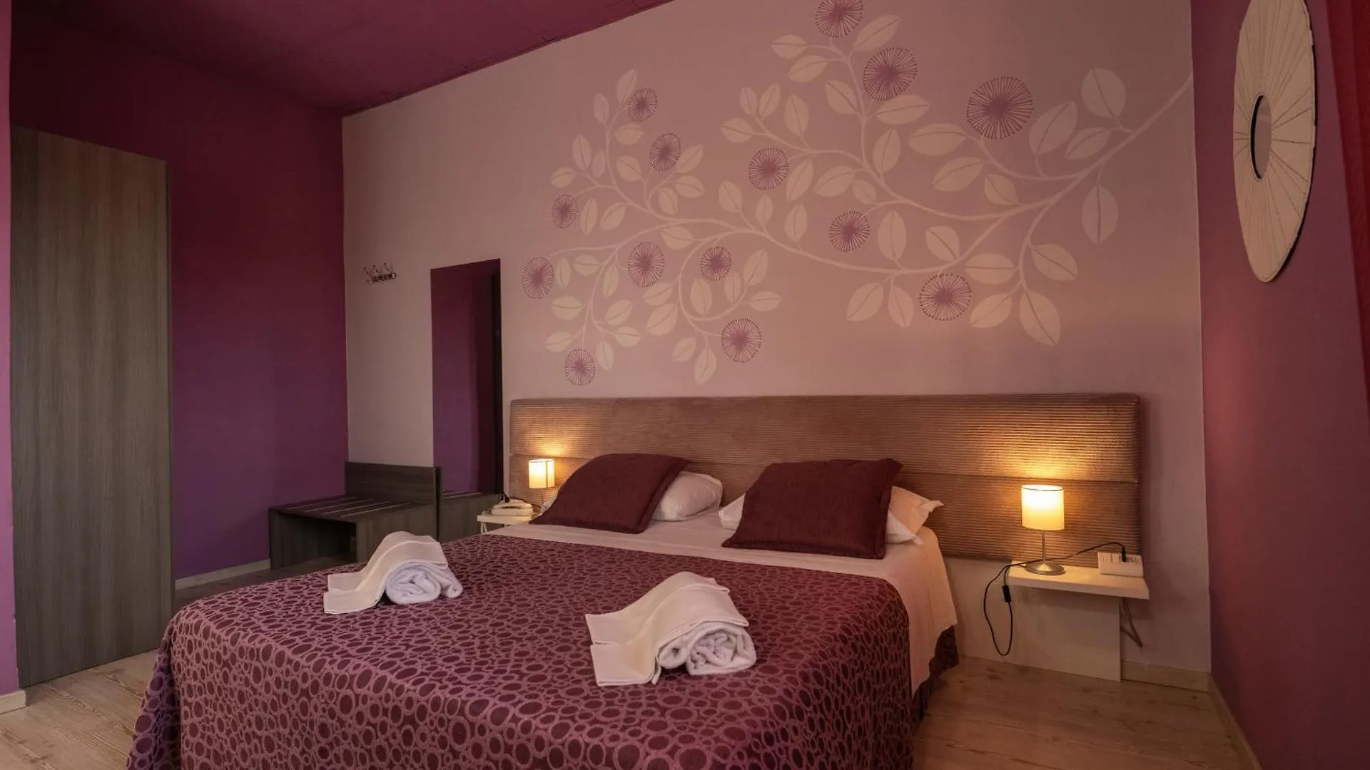 Hotel Palazzo Renieri - 3Stelle S Colle di Val d'Elsa 3*,