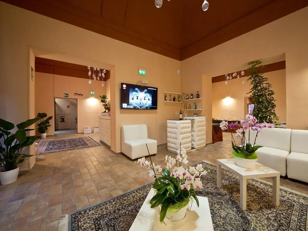 Hotel Palazzo Renieri - 3Stelle S