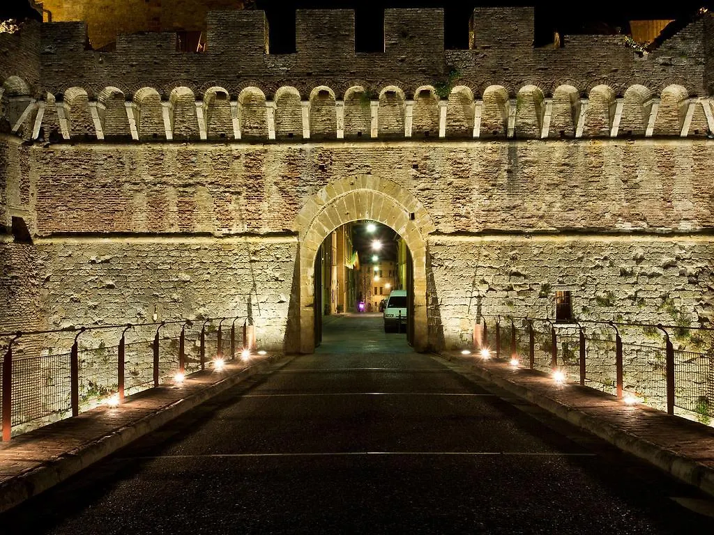Hotel Palazzo Renieri - 3Stelle S Colle Val D'Elsa 3*,